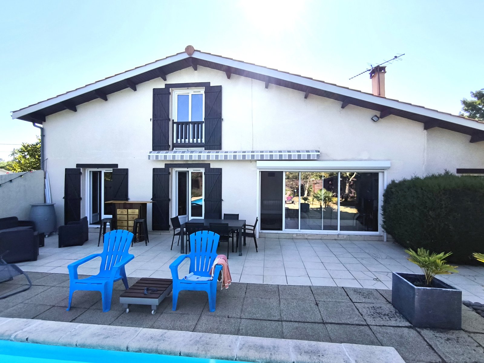 Maison familiale 171 m² avec piscine – Pessac – Terrain 850 m²