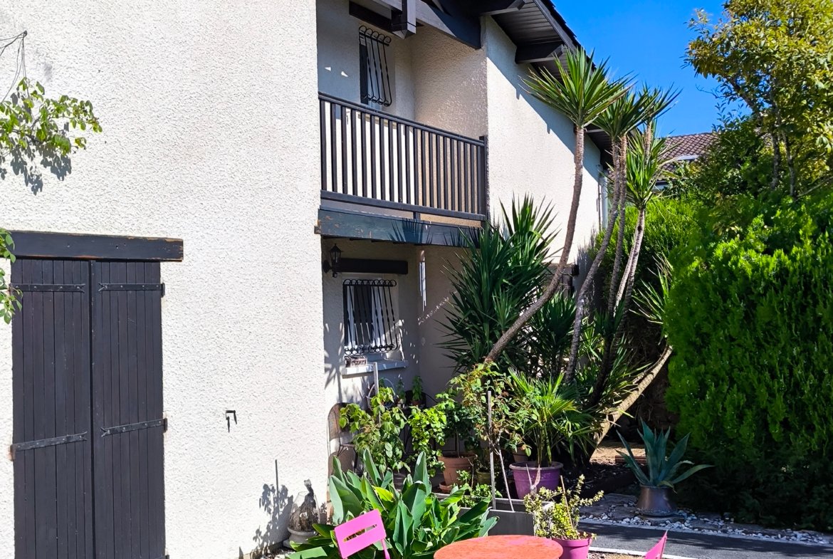 Maison familiale 171 m² avec piscine – Pessac – Terrain 850 m²