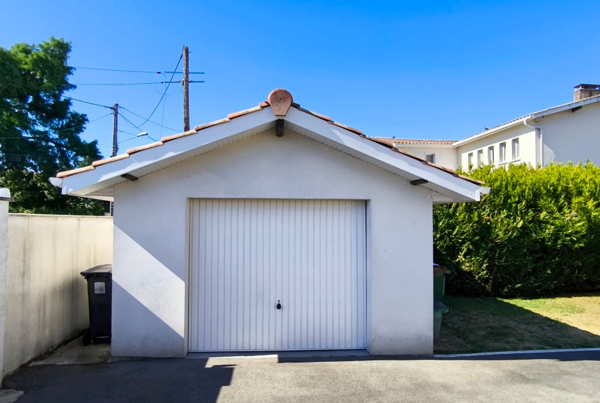 Maison familiale 171 m² avec piscine – Pessac – Terrain 850 m²