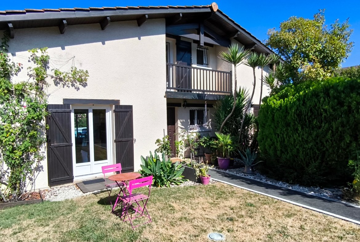 Maison familiale 171 m² avec piscine – Pessac – Terrain 850 m²
