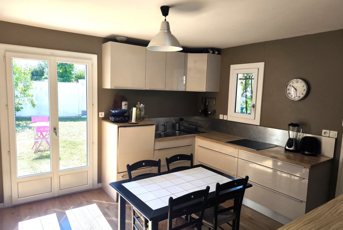 Maison familiale 171 m² avec piscine – Pessac – Terrain 850 m²