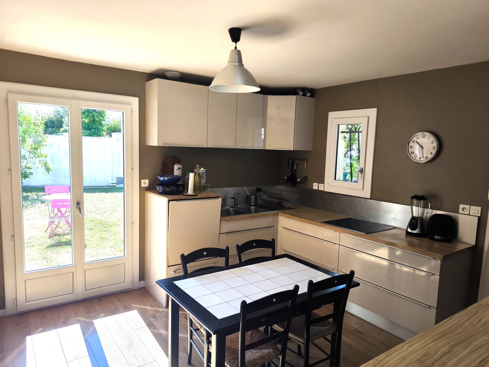 Maison familiale 171 m² avec piscine – Pessac – Terrain 850 m²